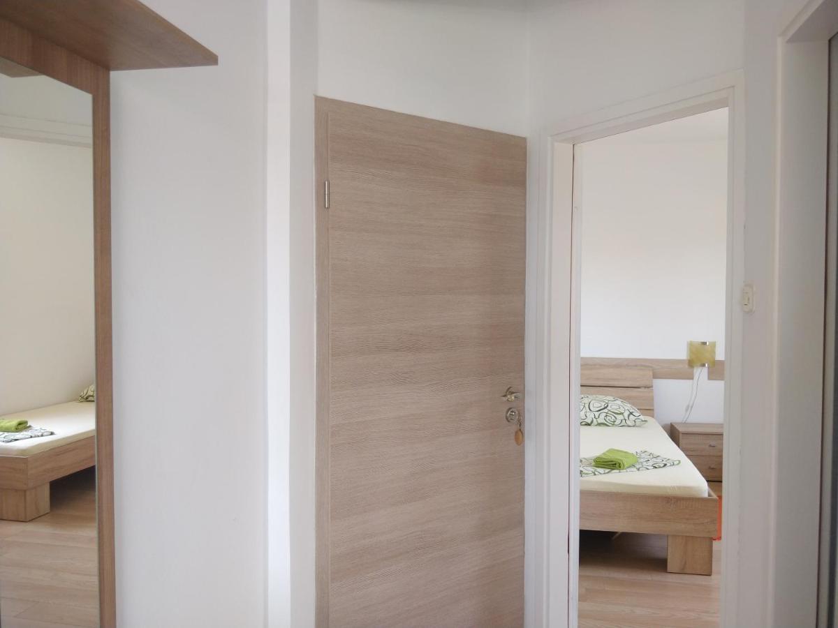 Apartments Booky Novalja Ngoại thất bức ảnh