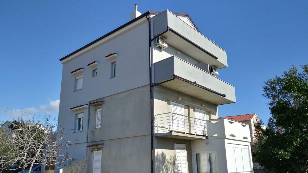 Apartments Booky Novalja Ngoại thất bức ảnh